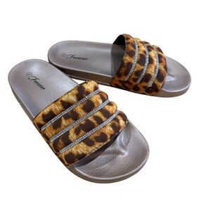 Leopard Print Women Slide Sandals with Rhinestone Embellishments